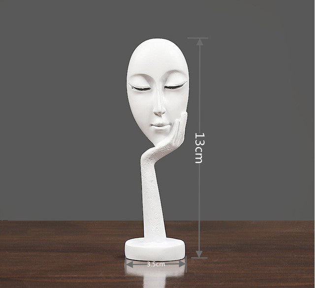 Mindful™ - Statue of the modern art thinker 